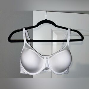 Bali Smooth Lightly lined Full Coverage Underwire Bra | 38B